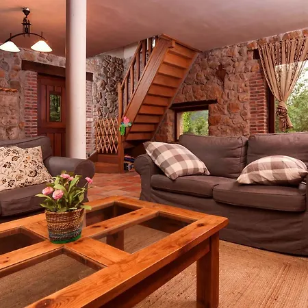 La Casuca Nandin * Arredondo